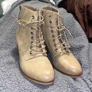 Women’s boots!